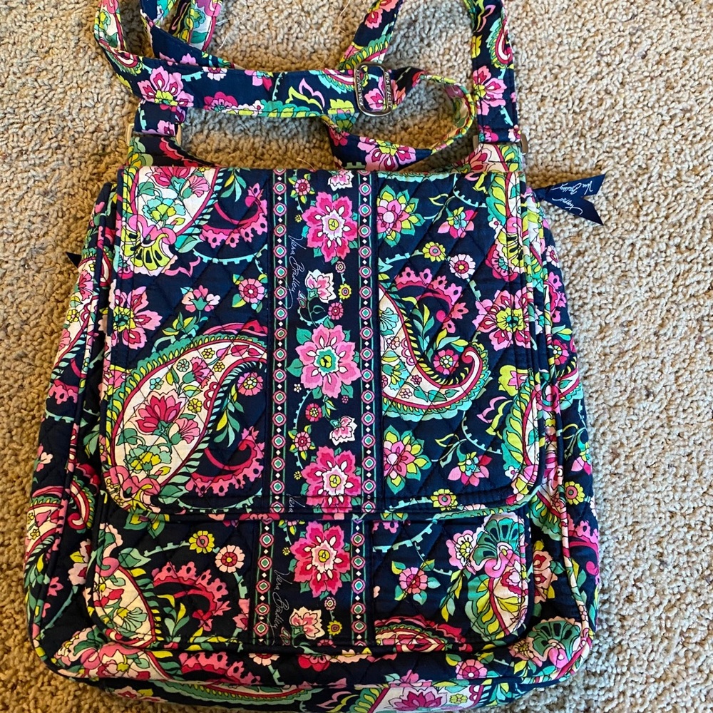 Vera Bradley Big Cross over Bag
